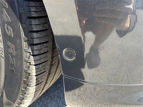 Used 2019 Land Rover Range Rover Sport HST image 14