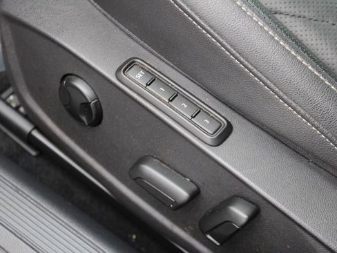 Used 2019 Volkswagen Jetta SEL Premium image 18