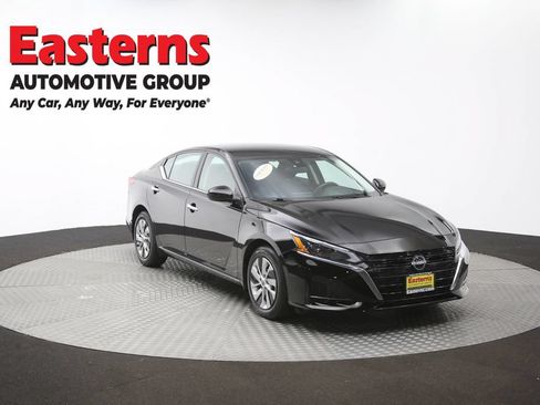 Used 2023 Nissan Altima 2.5 S FWD image 49