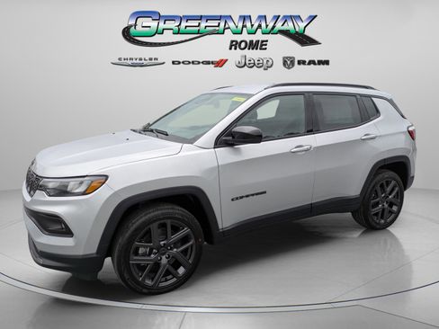 New 2026 Jeep Compass Latitude AWD/4WD image 4