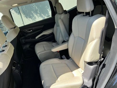 Used 2025 Subaru Ascent Premium AWD/4WD image 20