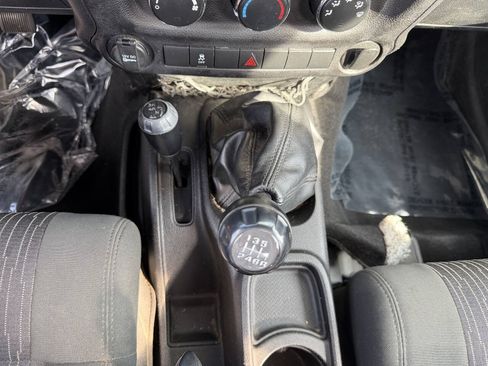 Used 2012 Jeep Wrangler Sport AWD/4WD image 25