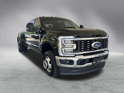 Used 2025 Ford F350 Lariat w/ Lariat Ultimate Package AWD/4WD image 2
