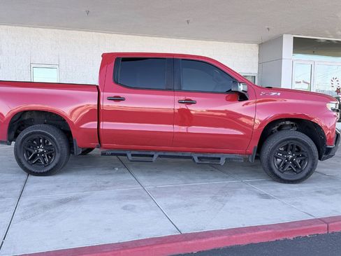Used 2020 Chevrolet Silverado 1500 LT Trail Boss image 2
