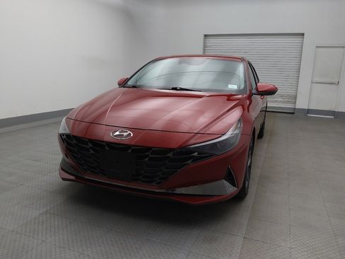 Used 2021 Hyundai Elantra SEL w/ Convenience + Premium Package FWD image 15