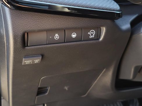 New 2026 Nissan Kicks SR w/ SR Premium Package FWD image 22