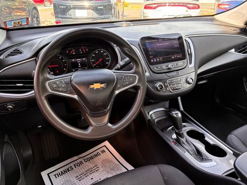 Used 2020 Chevrolet Malibu LT FWD image 26