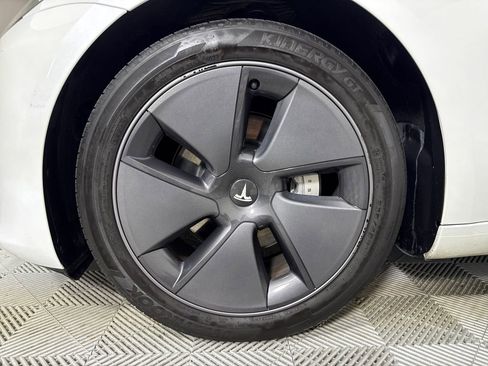 Used 2023 Tesla Model 3 Standard Range RWD image 18