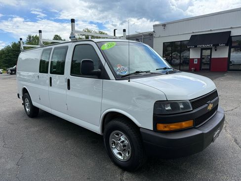Used 2020 Chevrolet Express 2500 Extended w/ Enhanced Convenience Package RWD image 16