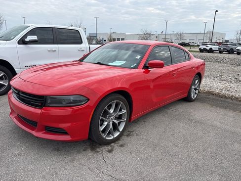 Used 2022 Dodge Charger SXT w/ Plus Group image 8