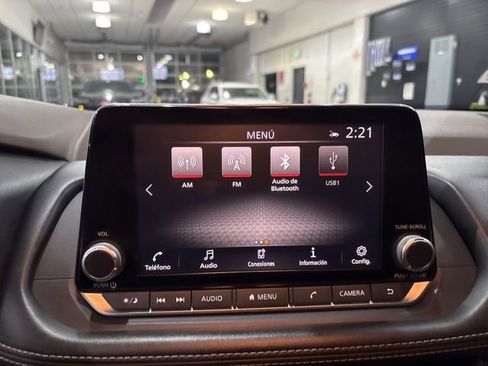 Used 2021 Nissan Rogue SV image 25