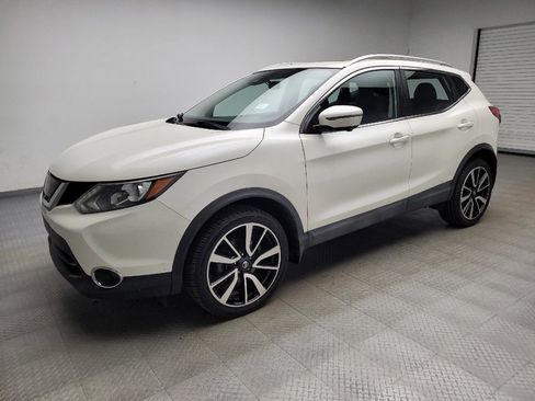 Used 2017 Nissan Rogue Sport SL w/ SL Premium Package image 2