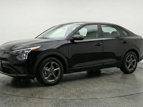 Used 2025 Kia K4 FWD image 3