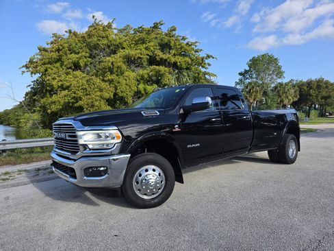 Used 2021 RAM 3500 Laramie AWD/4WD image 1