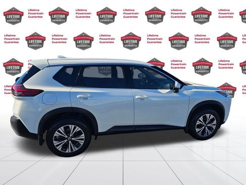 Certified 2021 Nissan Rogue SV image 6