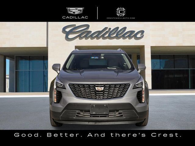 Used 2023 Cadillac XT4 Luxury w/ Cold Weather Package FWD image 10