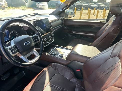 Used 2022 Ford Expedition Max Limited AWD/4WD image 16