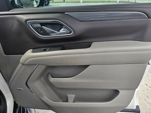 Used 2021 GMC Yukon SLT w/ SLT Premium Package image 27