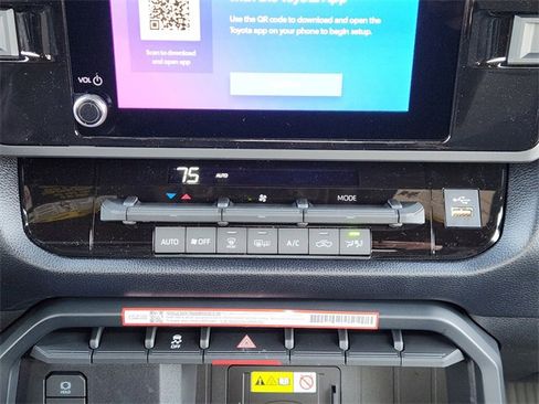 New 2026 Toyota Tundra SR image 12