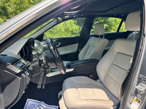 Used 2015 Mercedes-Benz E 350 4MATIC Sedan image 10