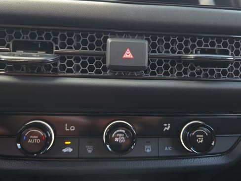 New 2026 Honda HR-V LX image 29