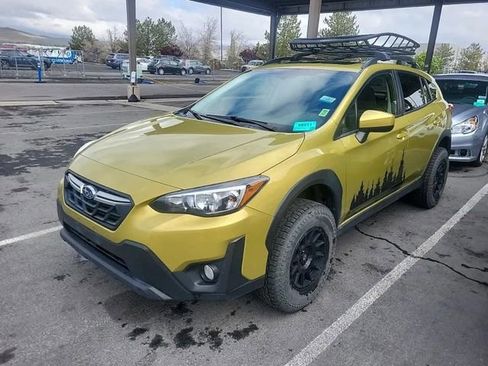 Used 2021 Subaru Crosstrek 2.0i Premium AWD/4WD image 6