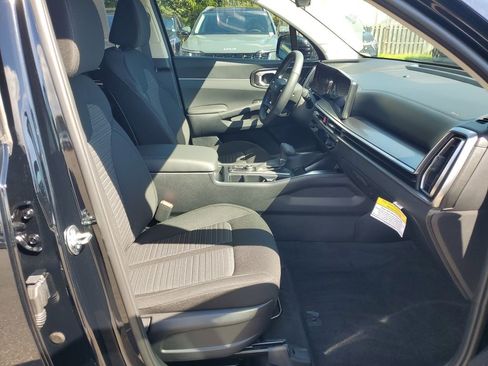 New 2026 Kia Sorento LX FWD image 7