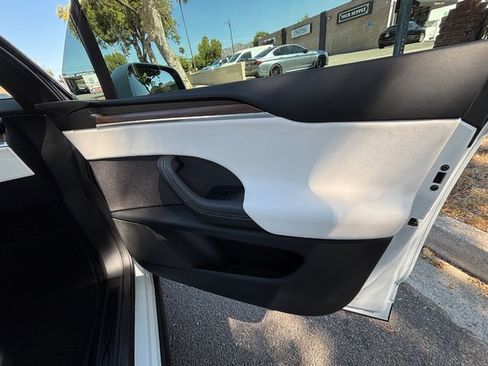 Used 2022 Tesla Model X AWD/4WD image 41