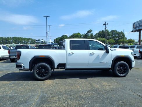 New 2026 GMC Sierra 2500 AT4 w/ AT4 Premium Plus Package AWD/4WD image 3