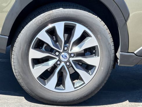 Used 2024 Subaru Outback Touring XT AWD/4WD image 30