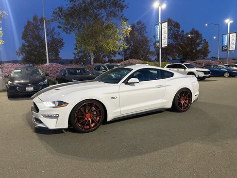 Used 2021 Ford Mustang GT image 5