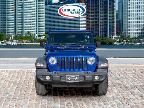 Used 2018 Jeep Wrangler Unlimited Sport image 2
