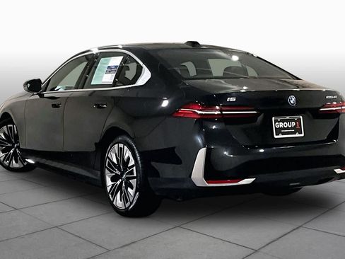 Used 2024 BMW i5 eDrive40i w/ Premium Package RWD image 11