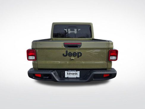 New 2026 Jeep Gladiator Sport AWD/4WD image 4