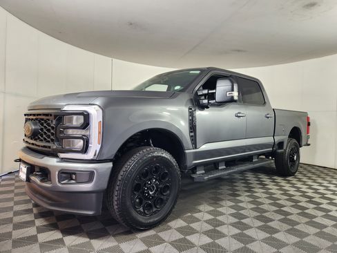 New 2026 Ford F350 XLT w/ XLT Premium Package AWD/4WD image 3