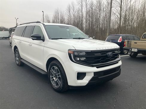 New 2026 Ford Expedition Max Active image 3