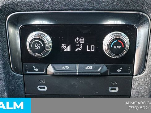 Used 2023 GMC Yukon Denali AWD/4WD image 46
