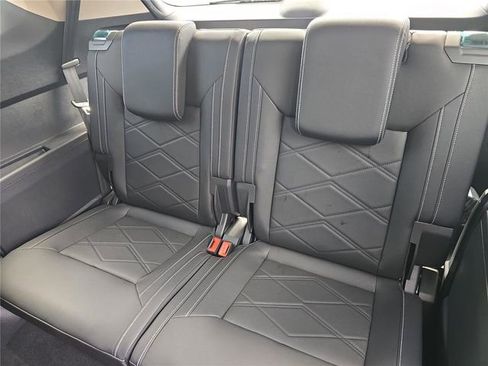 New 2026 Volkswagen Atlas SE image 10