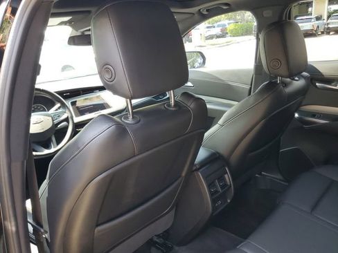 Certified 2023 Cadillac XT4 Premium Luxury FWD image 13