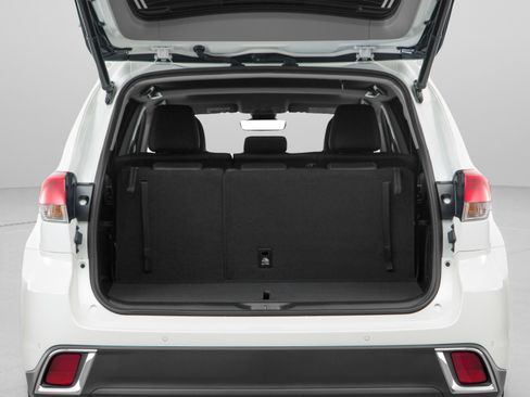 Used 2019 Toyota Highlander Limited Platinum FWD image 30