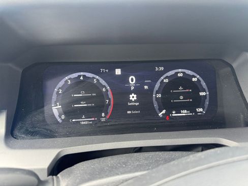 Used 2025 Toyota Tacoma TRD Off-Road image 31