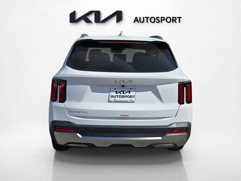 New 2025 Kia Sorento S w/ Panoramic Sunroof Package image 6