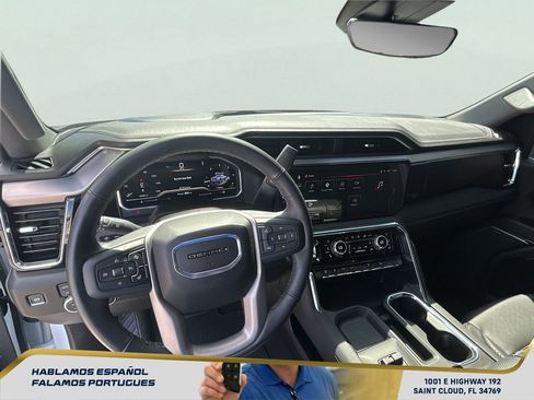 Used 2025 GMC Sierra 3500 Denali w/ Denali Reserve Package AWD/4WD image 17