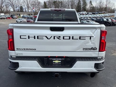 Used 2024 Chevrolet Silverado 3500 High Country w/ High Country Premium Package image 6