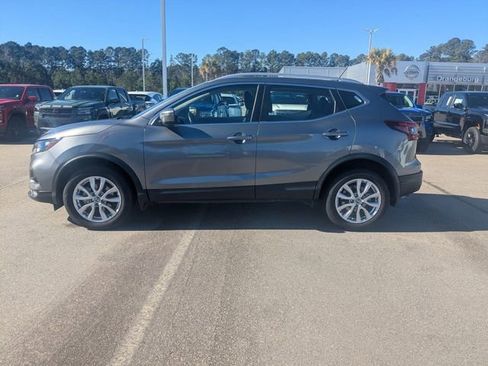 Used 2022 Nissan Rogue Sport SV image 6