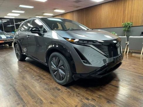 Used 2023 Nissan Ariya FWD image 7