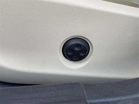 Used 2014 Mercedes-Benz CLA 250 4MATIC image 17