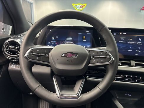 New 2026 Chevrolet Equinox LT w/ Midnight Edition FWD image 35
