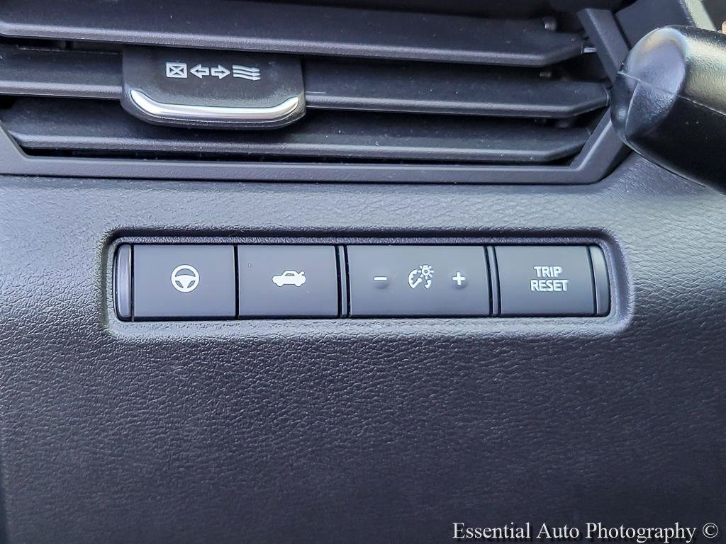 Used 2023 Nissan Altima 2.0 SR FWD image 16