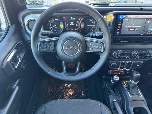 Used 2025 Jeep Wrangler Unlimited Sport S 4xe AWD/4WD image 16